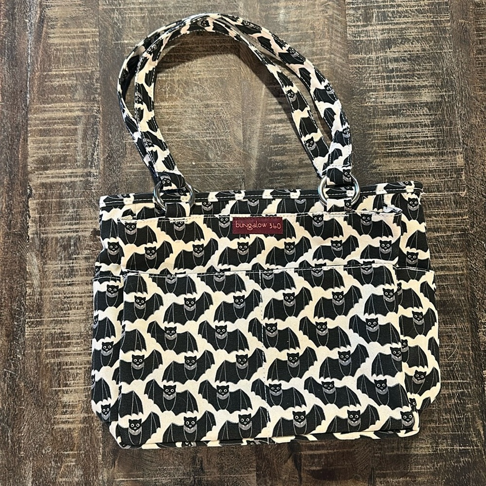 NWT Bungalow 360 Bat Bag